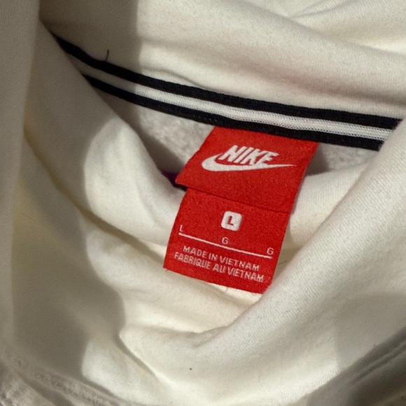 Nike White and Gray Hoodie and Joggers Set. ***Freshly laundered / cozy set - Picture 2 of 16